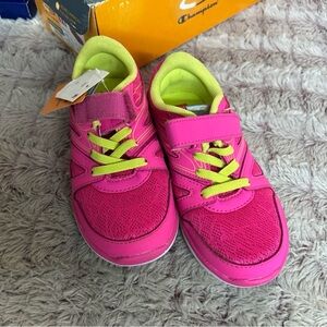 Champion Girl Flex Fit Sneakers
Size 11
